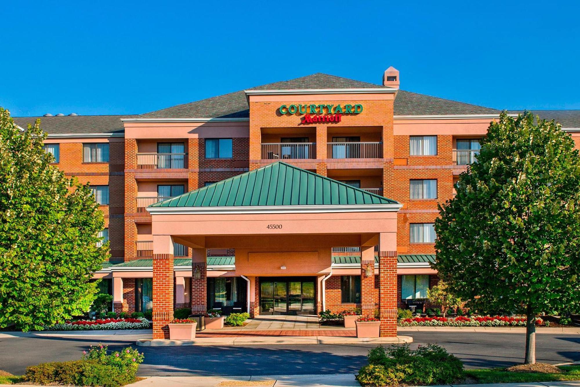 Courtyard By Marriott Dulles Town Center Hotel Sterling Buitenkant foto